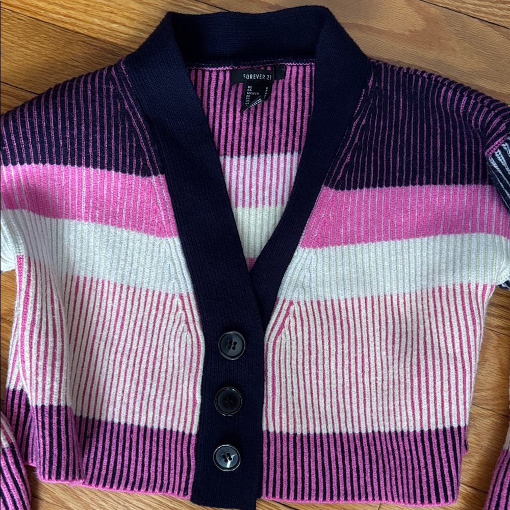 Forever 21 Pink Striped Crop Cardigan NEW!! Size small - Picture 3 of 7
